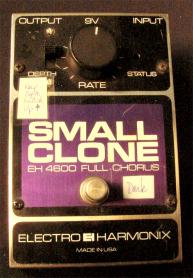 Electro Harmonix Small Clone EH 4600 Full Chorus Effects Pedal